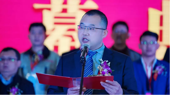 2019��һ��һ·���½�ůͨչ�[������ů�_Ļ�������u��705