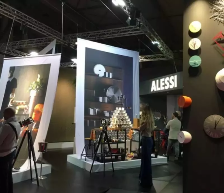 �Gɫ�����Gɫʢ��(hu��) �h(hu��n)����(hu��)��չ��I(y��)�l(f��)�𡰾Gɫ����h��1183